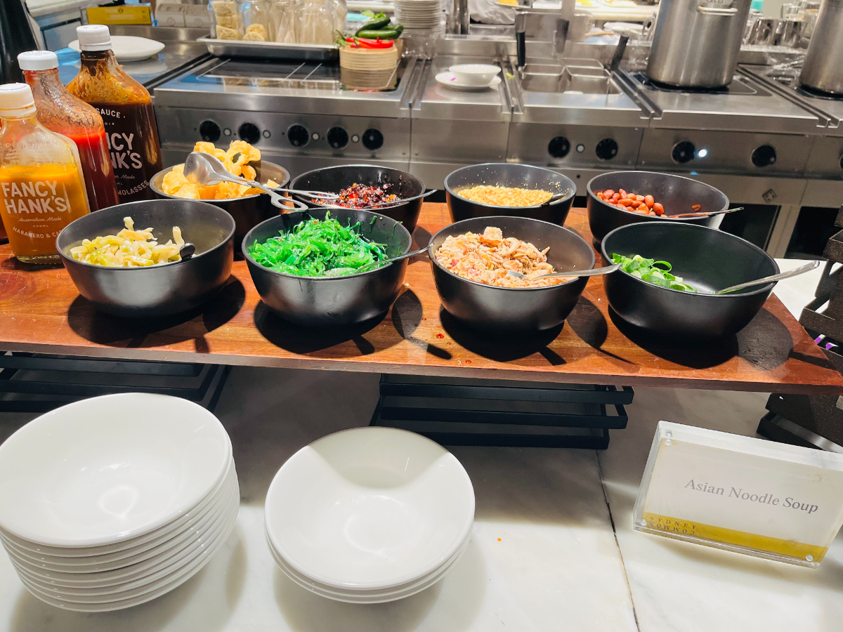 シェラトングランド シドニー ハイドパーク 朝食 ヌードルバー